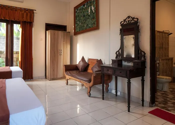 Ina Quarto em Acomodações Particulares